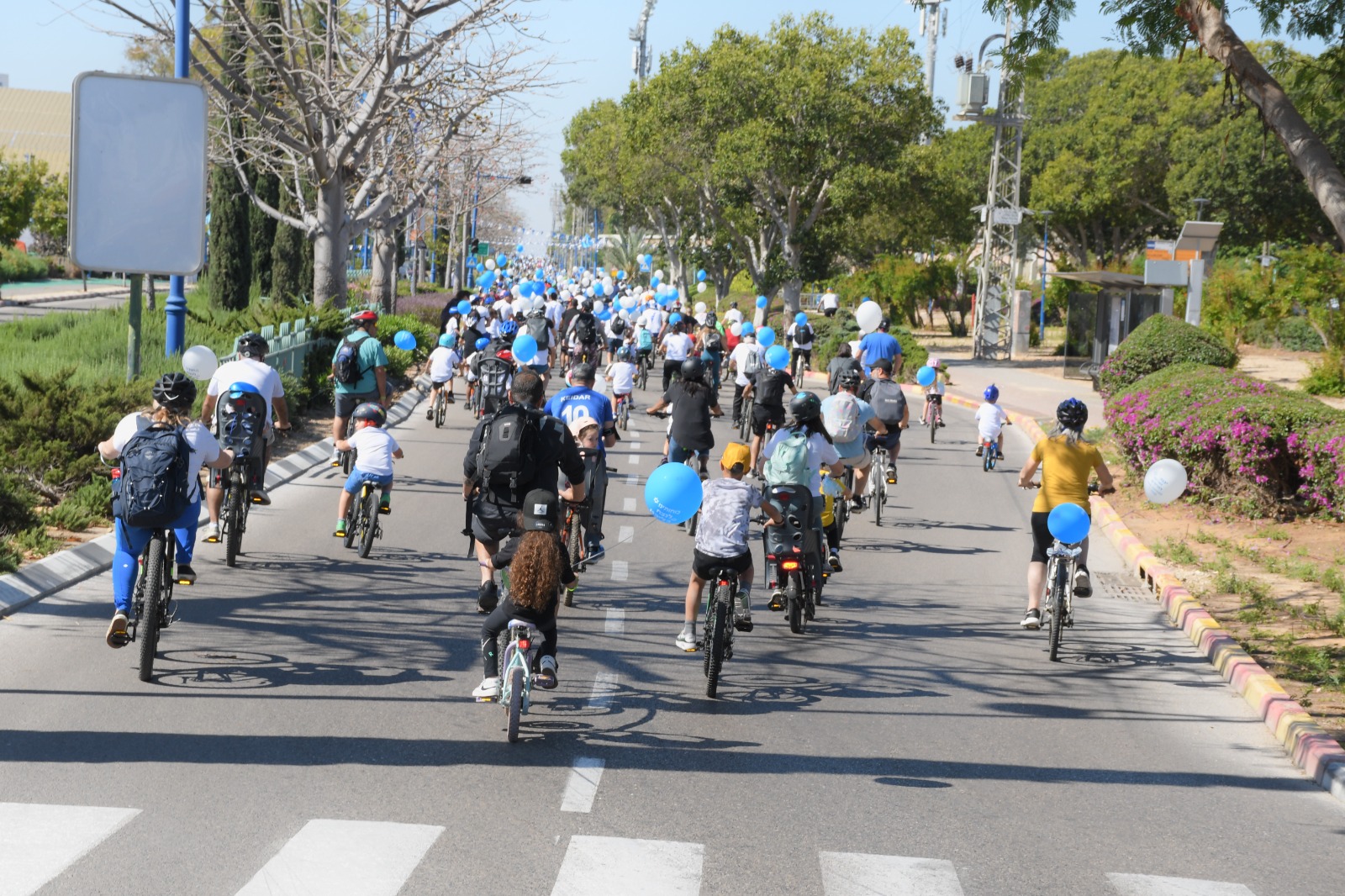 עצמאות: אלפי משתתפים במסע אופניים ביבנה-3