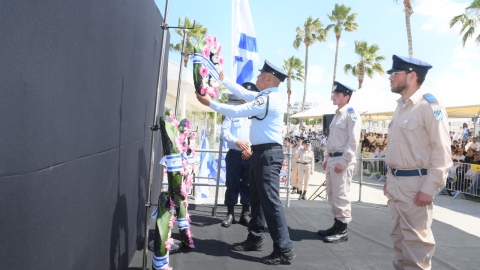 טקס יום הזכרון בבית העלמין (15).jpeg