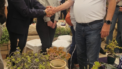 טקס יום הזכרון בבית העלמין (20).jpeg