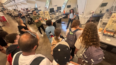   ביס הדמוקרטי  נבחרת FutureMinds   (3).jpeg