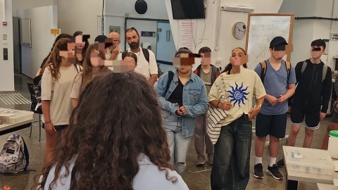   ביס הדמוקרטי  נבחרת FutureMinds   (8).jpeg